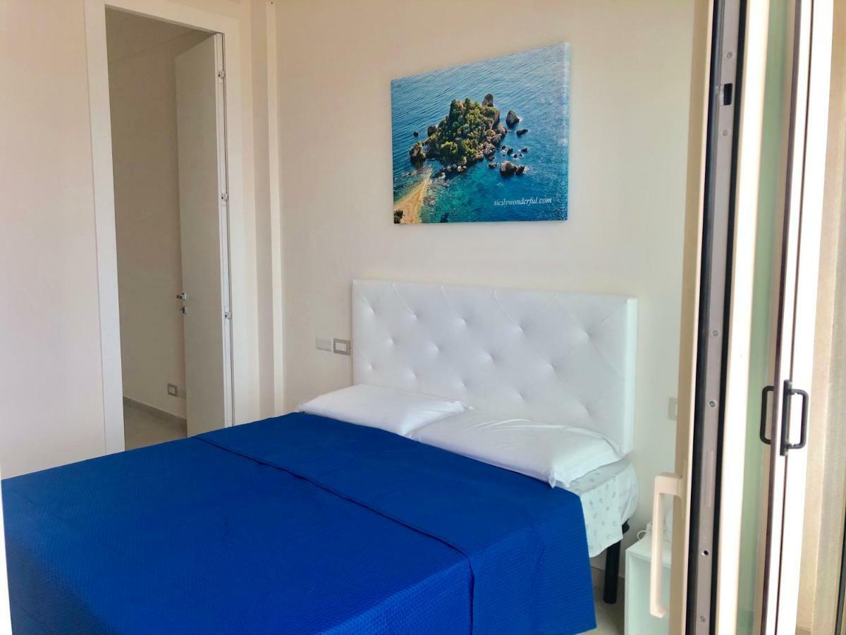 Taormina Wonderful Solarium Apartment Giardini Naxos Exterior photo