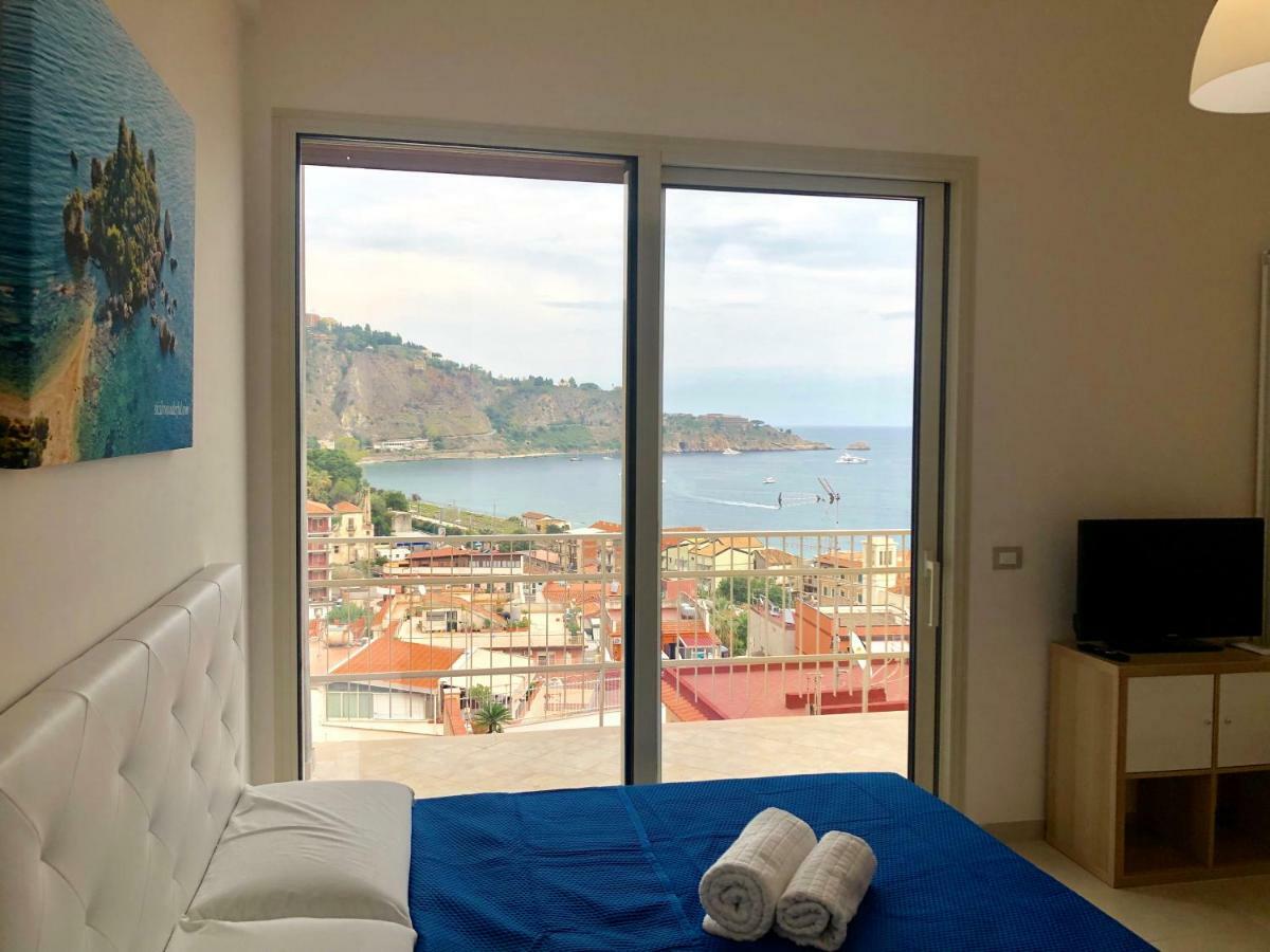 Taormina Wonderful Solarium Apartment Giardini Naxos Exterior photo