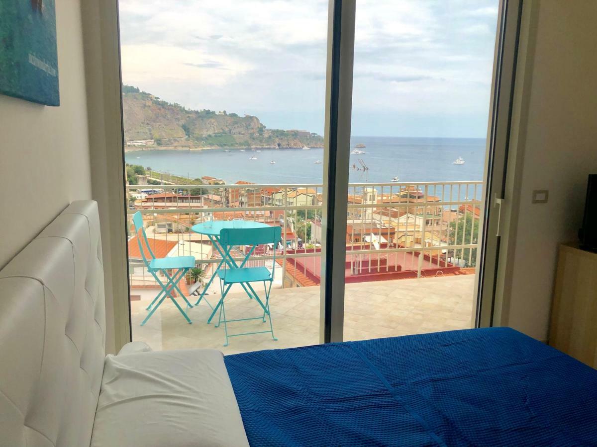Taormina Wonderful Solarium Apartment Giardini Naxos Exterior photo