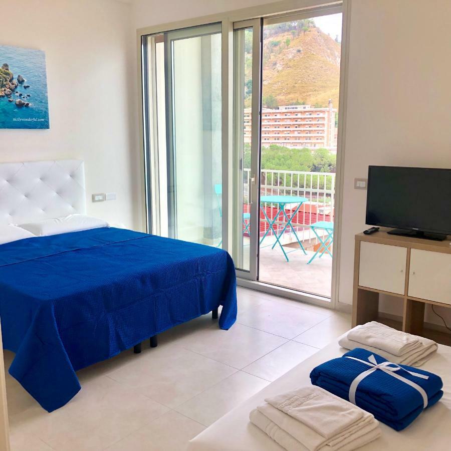 Taormina Wonderful Solarium Apartment Giardini Naxos Exterior photo
