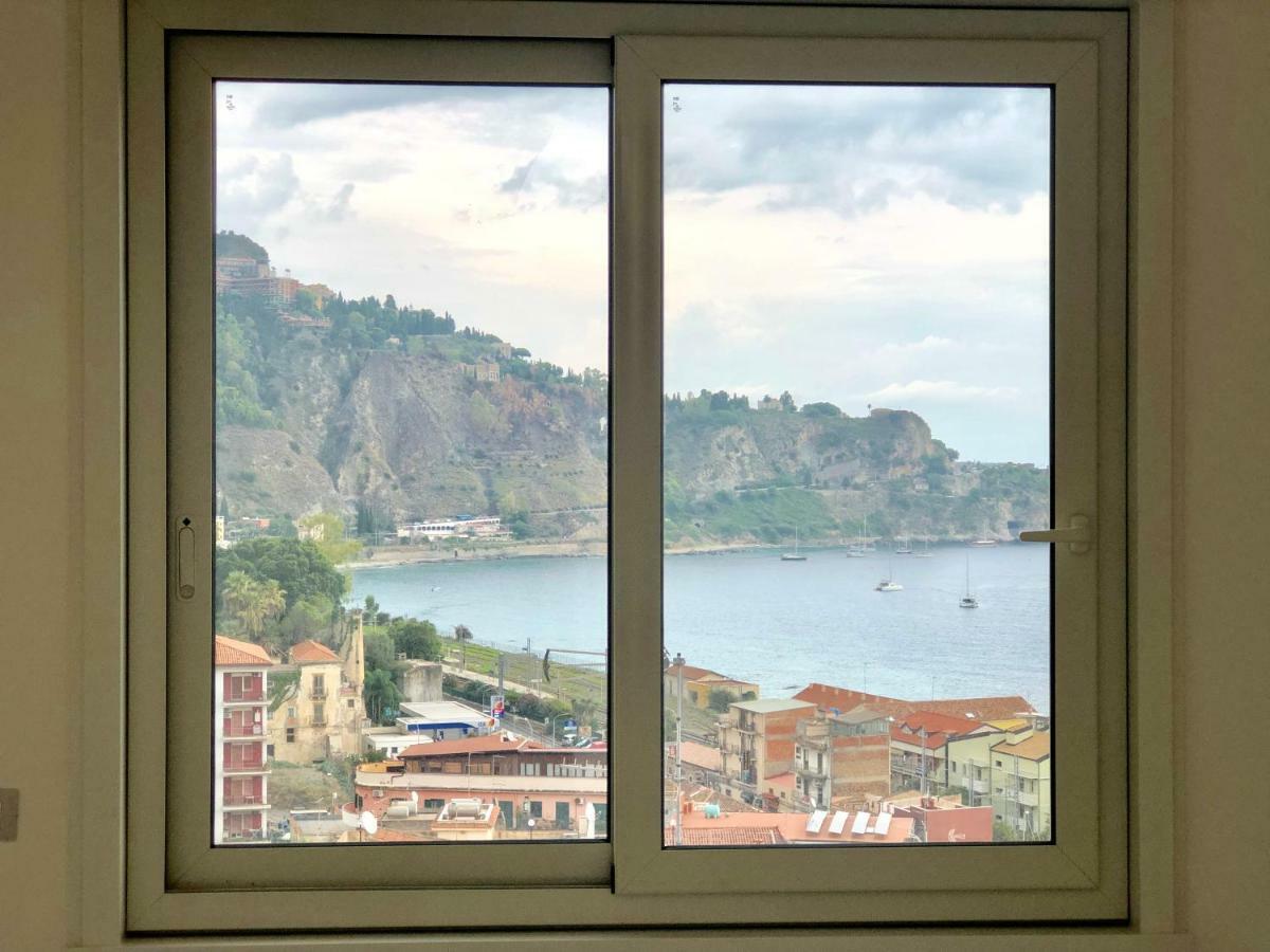 Taormina Wonderful Solarium Apartment Giardini Naxos Exterior photo
